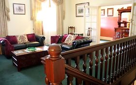 Clifton Motel & Grittleton Lodge